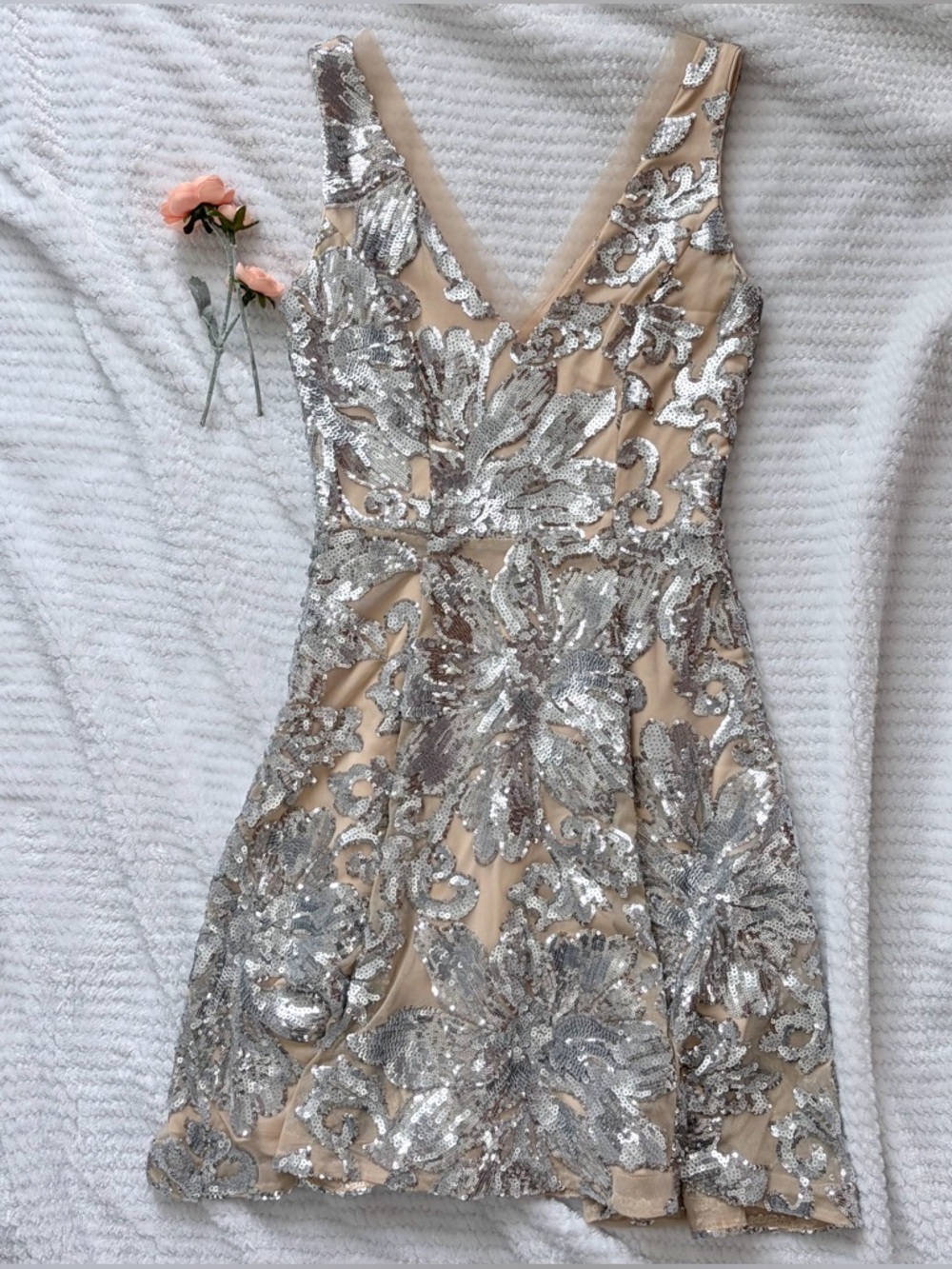 Belle Badgley Mischka Fit & Flare Dress Size 2 Sequined Floral Dress Cocktail
